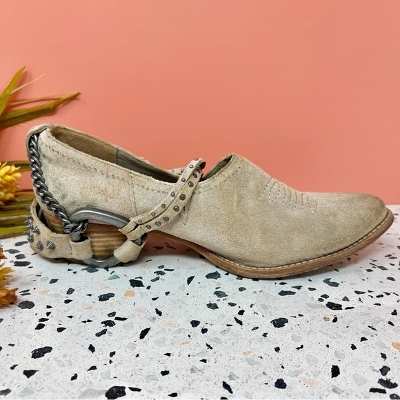 Zadig & Voltaire Parke Suede Leather Chain Pointed Studded Women’s Booties Sz 8 - Picture 8 of 15